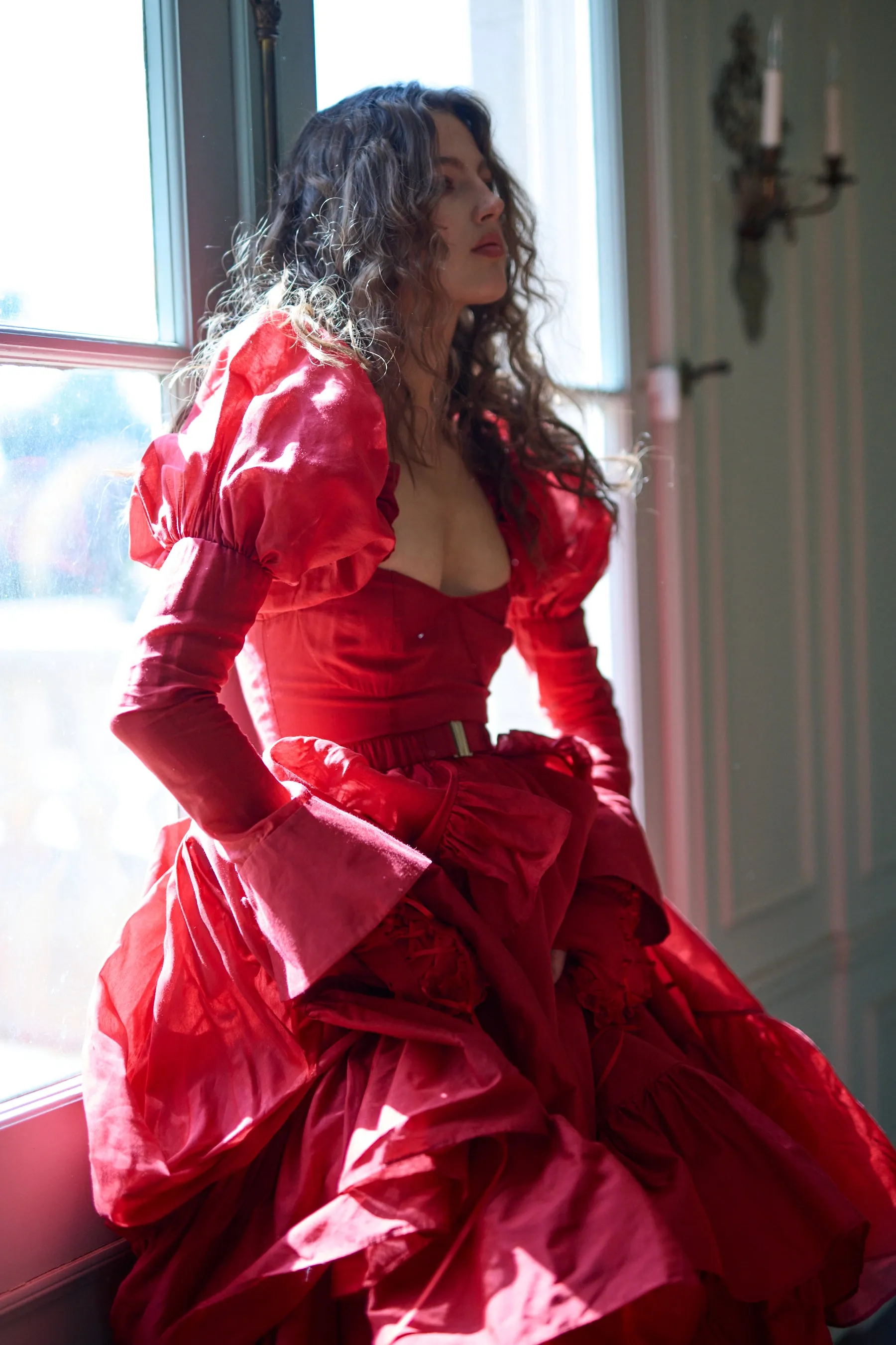 The Rouge Duchess Tournure