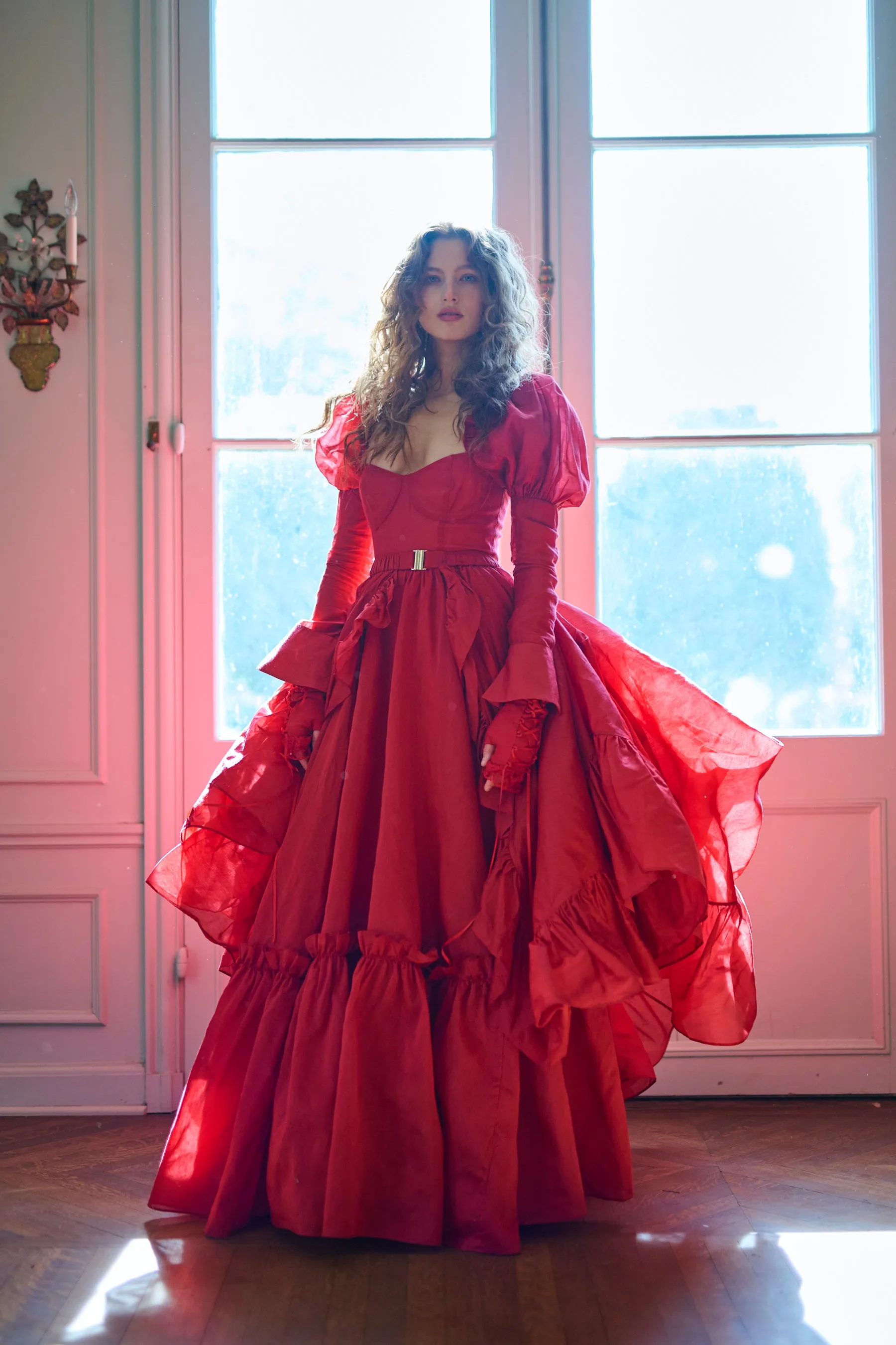 The Rouge Duchess Tournure