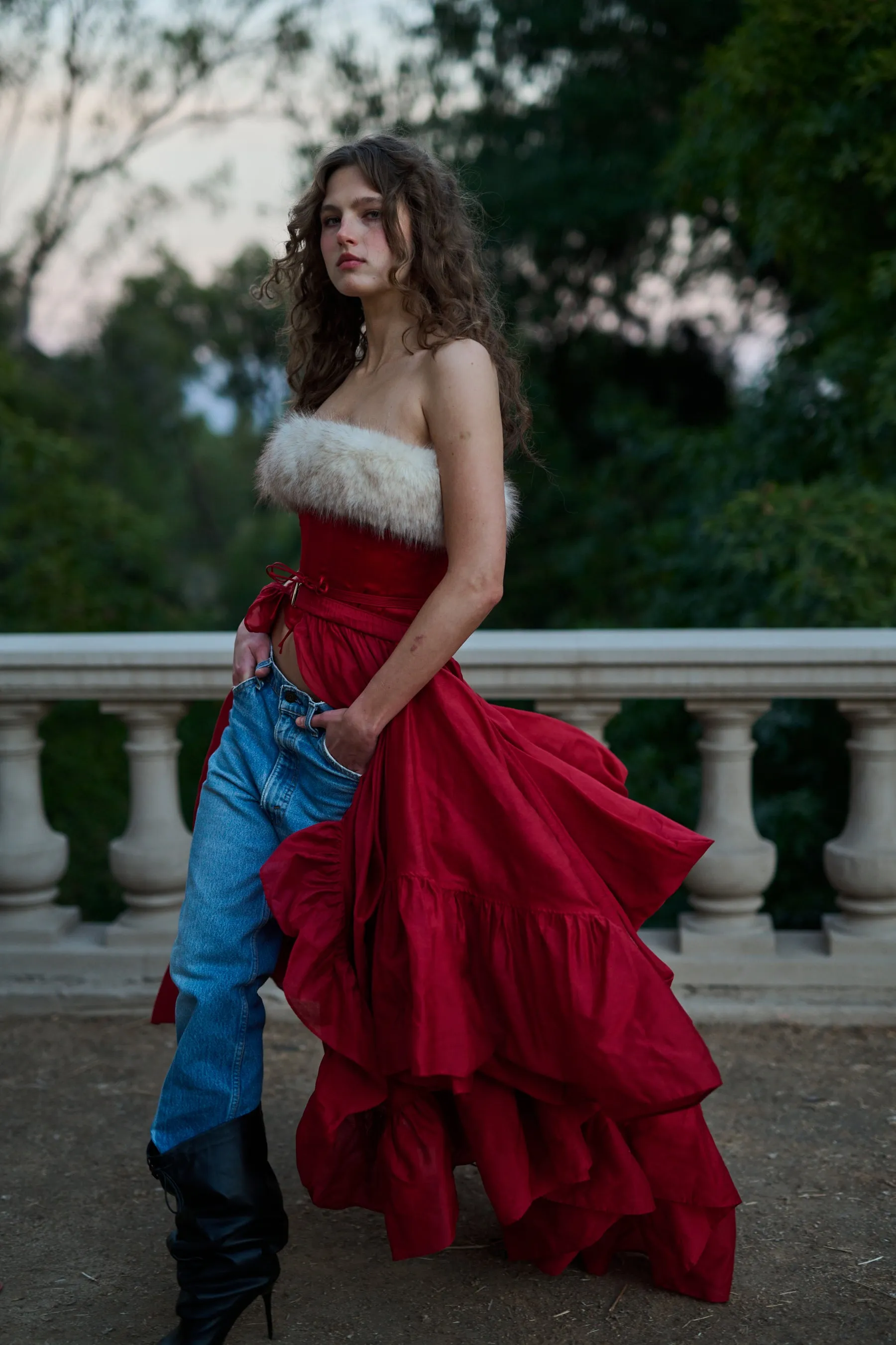 The Rouge Duchess Tournure