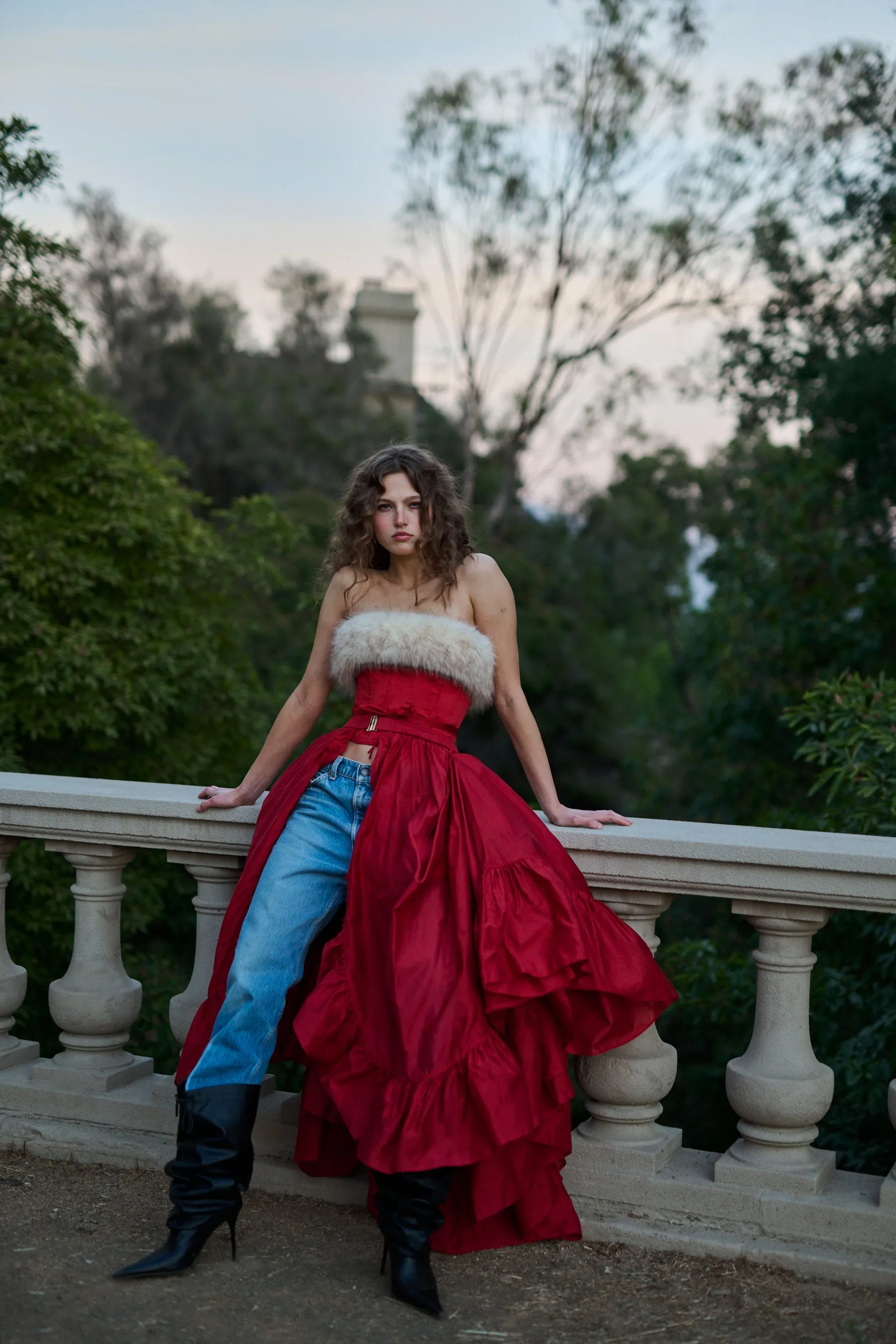 The Rouge Duchess Tournure