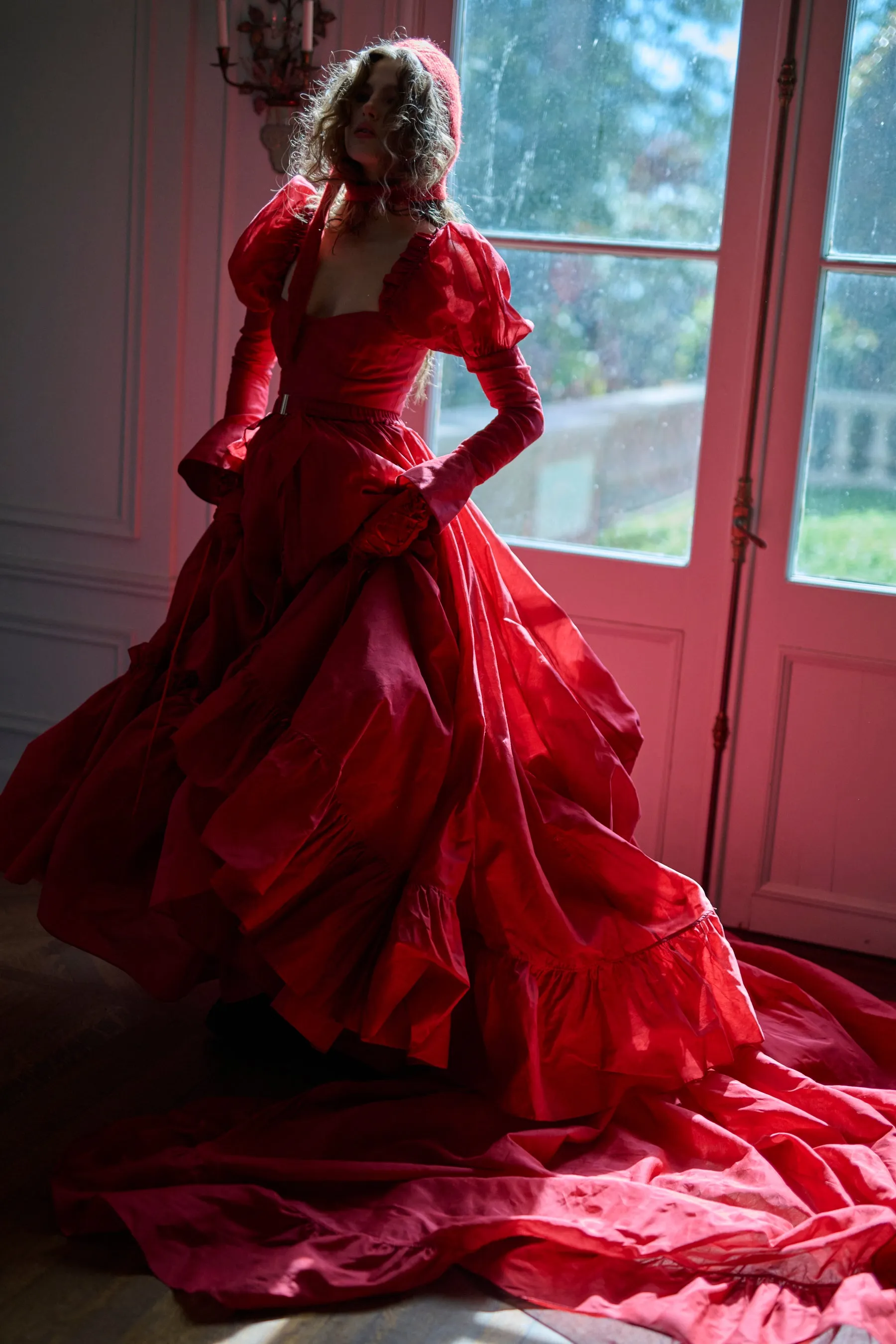The Rouge Duchess Tournure