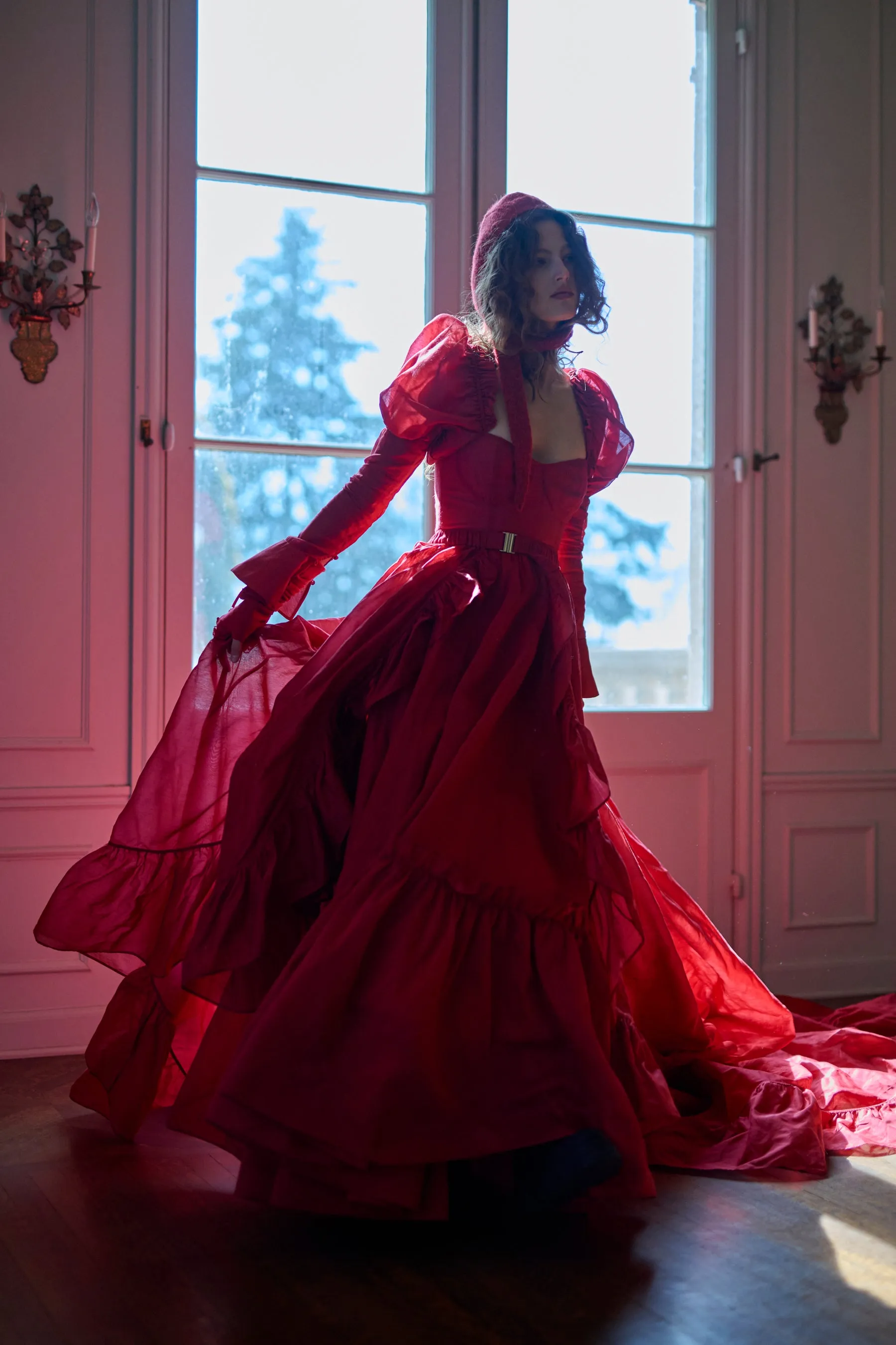 The Rouge Duchess Tournure